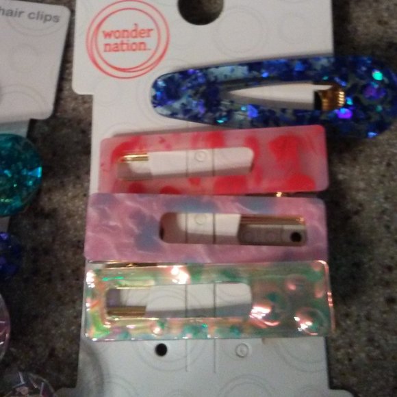 BRAND NEW! LOT OF 12 HAIR CLIPS - Picture 6 of 6